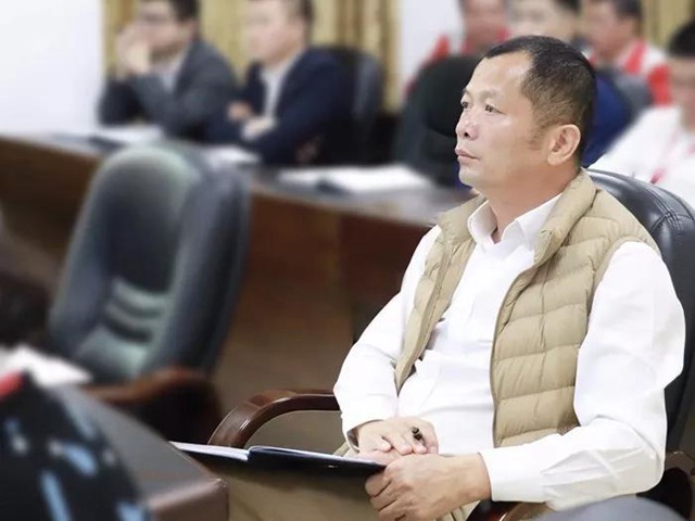董事長.jpg 董事長.jpg