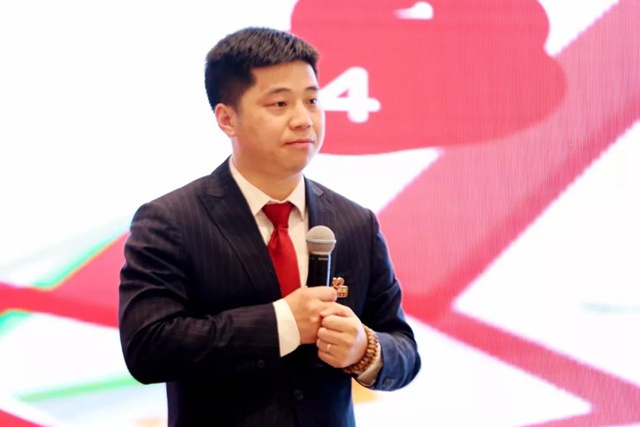 何菲總裁作亮劍行動2018年度總結(jié)分析報告.jpg