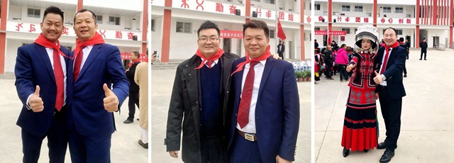 熱情的學生為大家系上紅領巾.jpg 熱情的學生為大家系上紅領巾.jpg